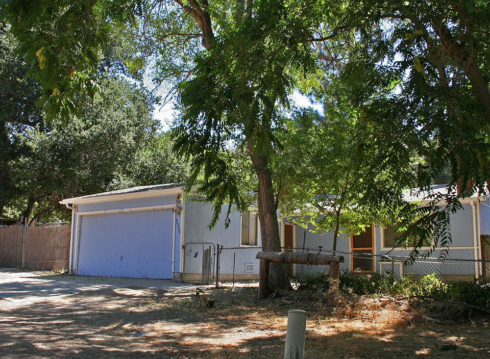1st image of 40052 Calle El Clavelito