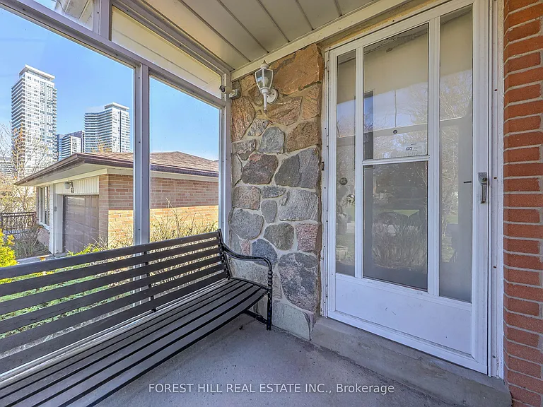 63 Hopperton Dr — Photo 4