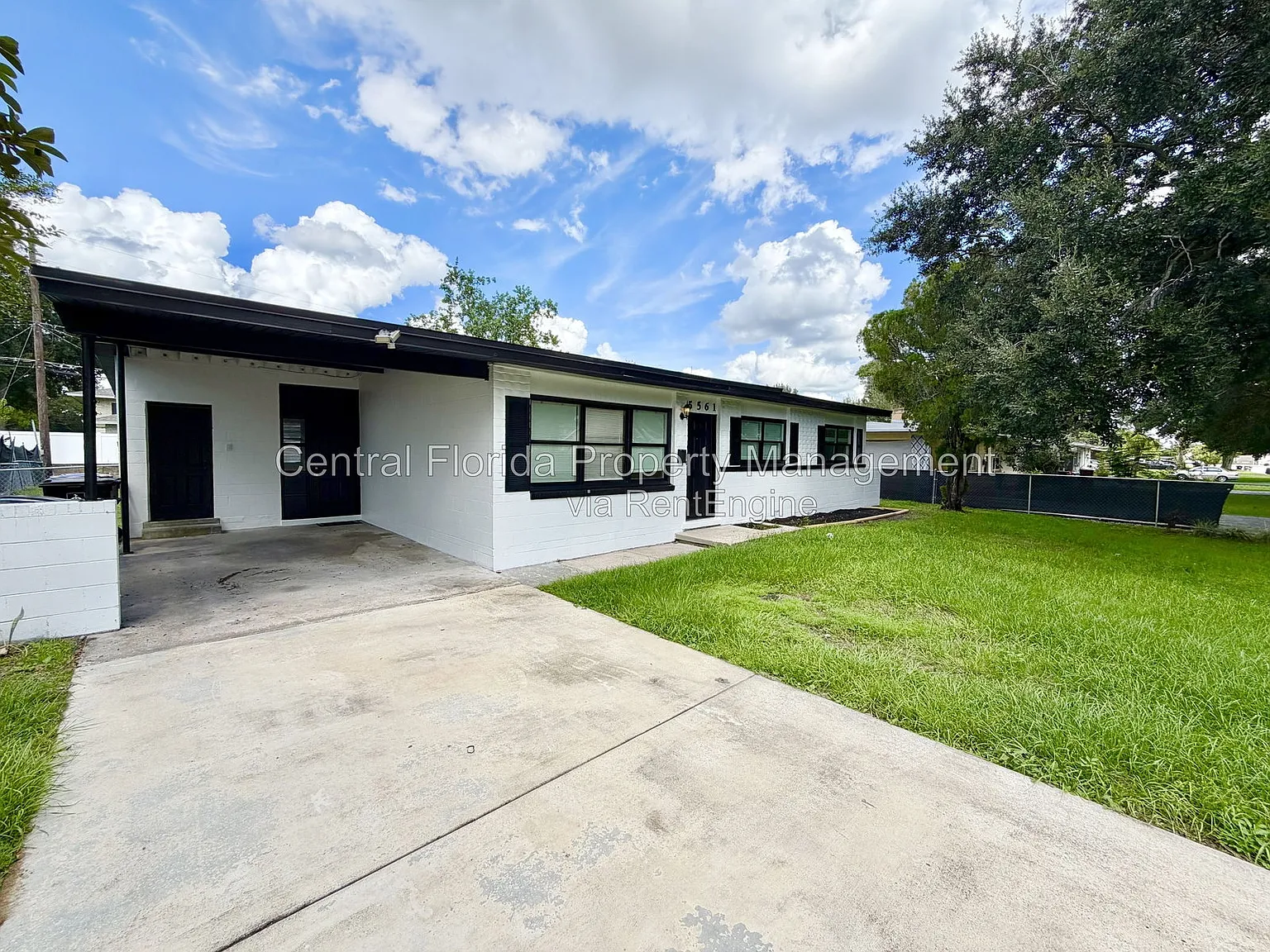 3 bed, 1.5 bath, 1250 sqft, $2,199 — Photo 2
