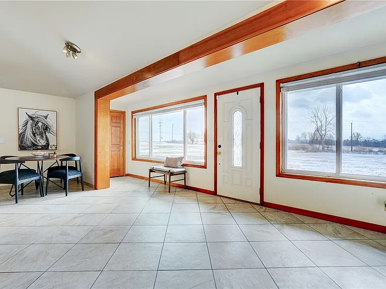 2654 Whalen Rd — Photo 9