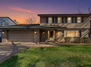 1847 NW 80th Pl, Clive, IA 50325