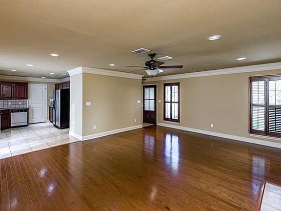 Living area/ kitchen 