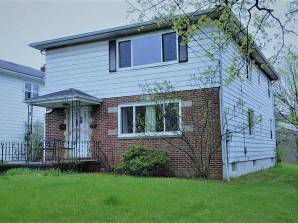 1764 & 1766 Liberty Dr, Akron, OH 44313