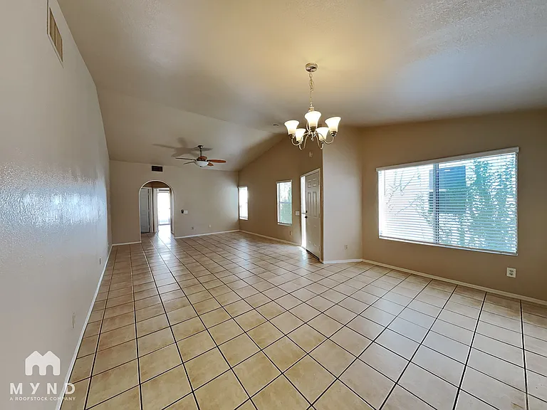 3018 W Laquila Aerie — Photo 9