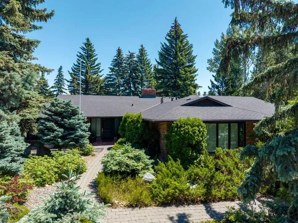 88 W Massey Pl SW, Calgary, AB T2V 2G8