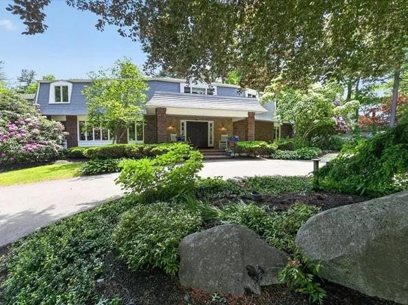 1 Grist Mill Ln, Hingham, MA 02043