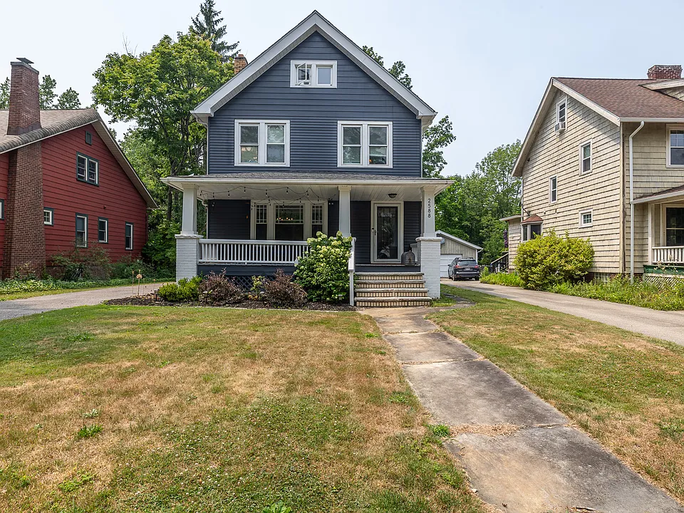 2588 Queenston Rd