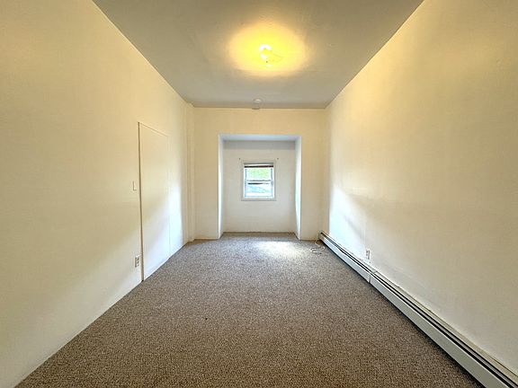 3rd image of 110 Logan Ave Floor 1