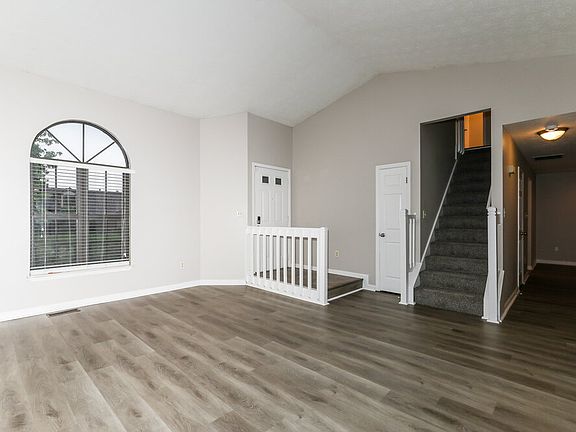 5th image of 12065 Rossi Dr