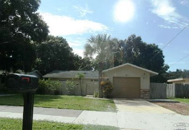 1st image of 811 Michigan Blvd