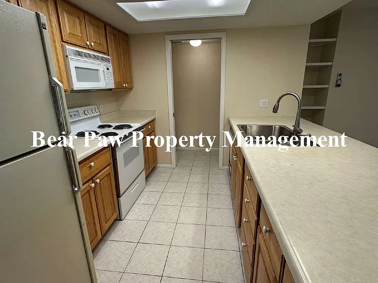 23619 Genesee Village Rd #B — Photo 4