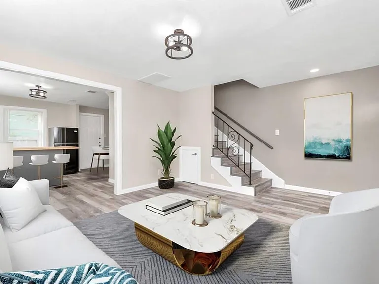 3404 Blodgett St — Photo 14