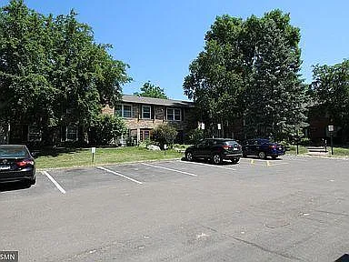 1025 Smetana Rd #2 — Photo 24