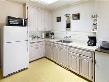 2nd image of 509 Sunnydale Ave