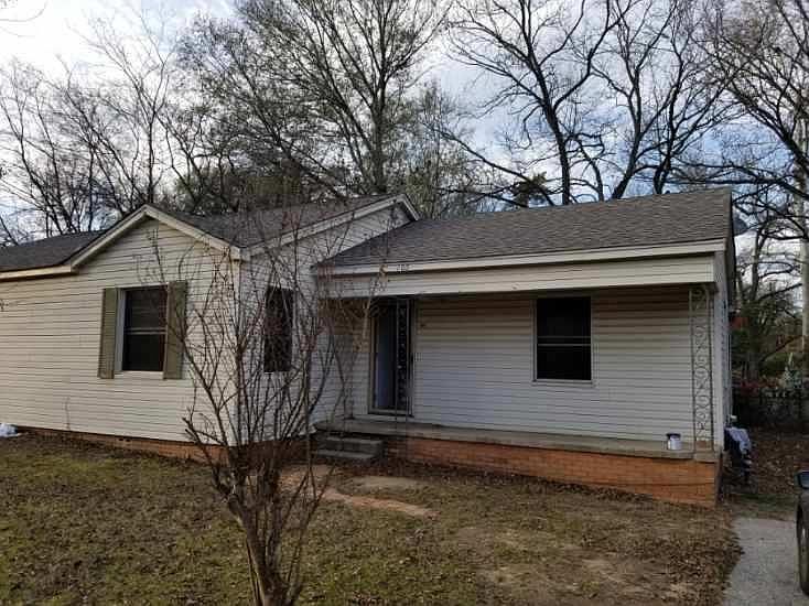 1st image of 105 E Pirate Ave