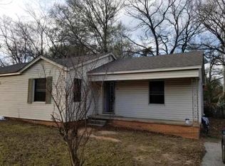 105 E Pirate Ave, Longview, TX 75604