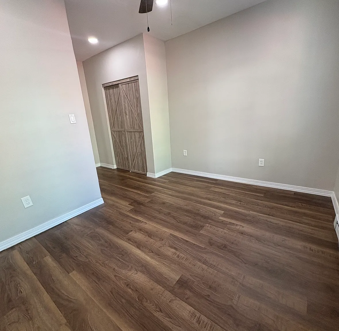 2 bed, 800 sqft, $1,550 — Photo 3