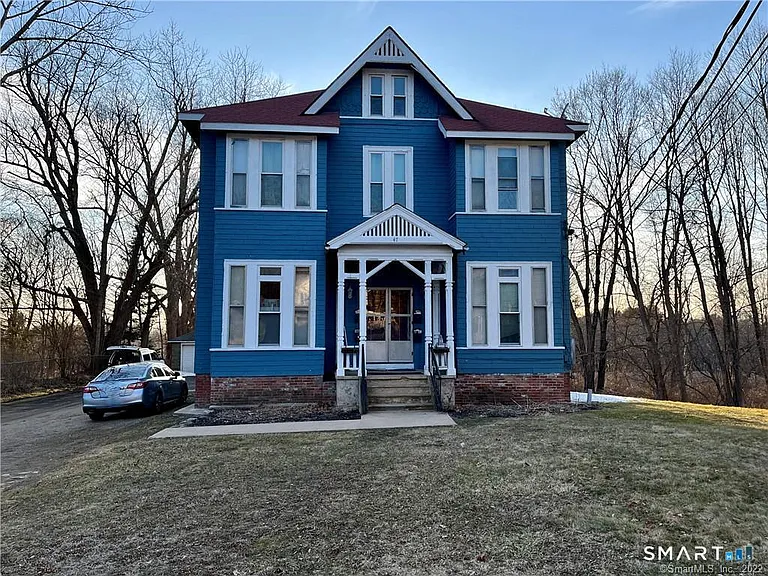 47 Windham Ave #4 — Photo 1
