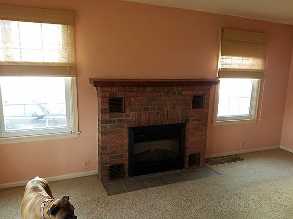 Living room with Fireplace