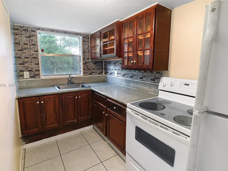 2235 NW 59th Way #2235 — Photo 3