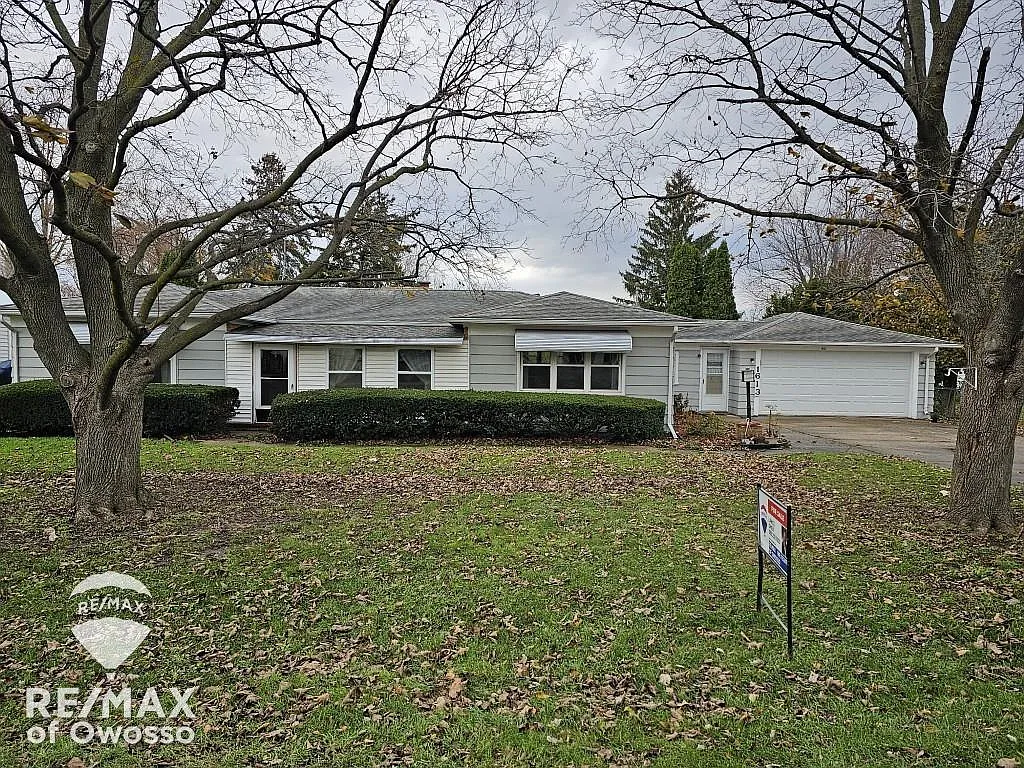 1613 Griffin Ave photo 1
