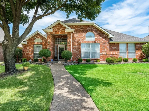 1718 Creek Valley Rd, Mesquite, TX 75181
