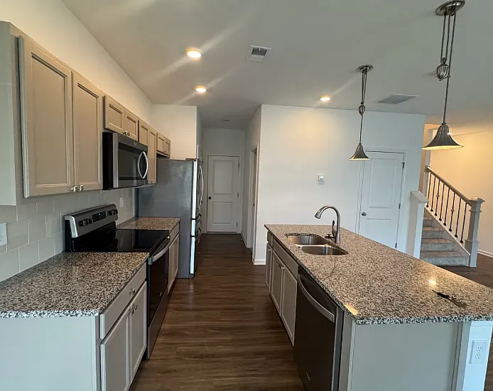 1484 Ben Park Way — Photo 10