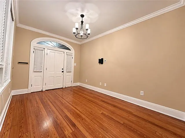 2 bed, 1.0 bath, 916 sqft, $1,600 — Photo 3