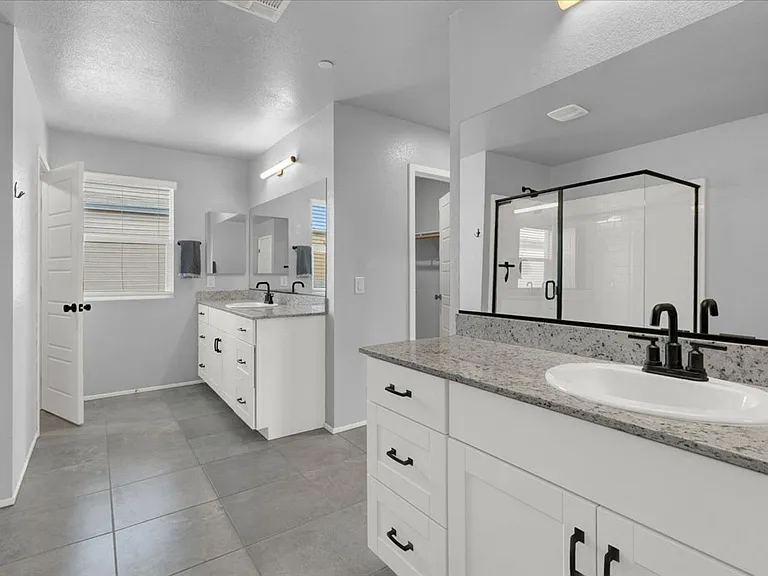 7481 Moonglade St — Photo 16