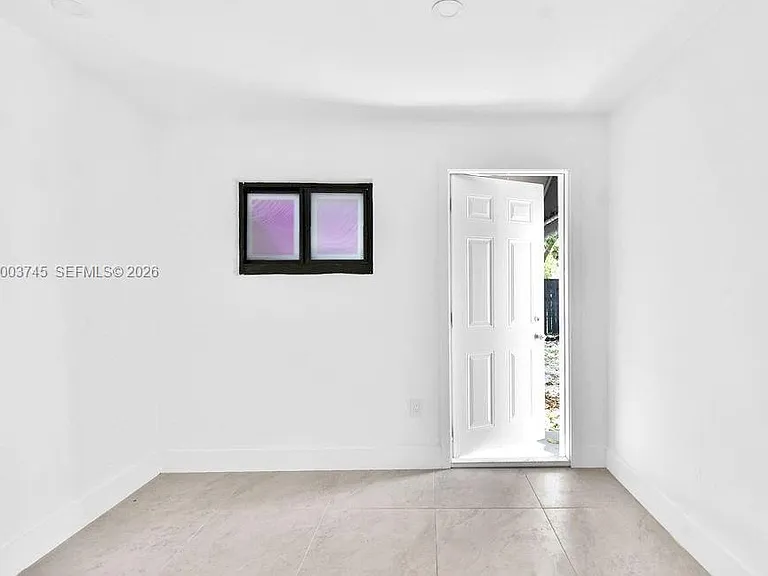 1102 NW 103rd St #1 — Photo 19