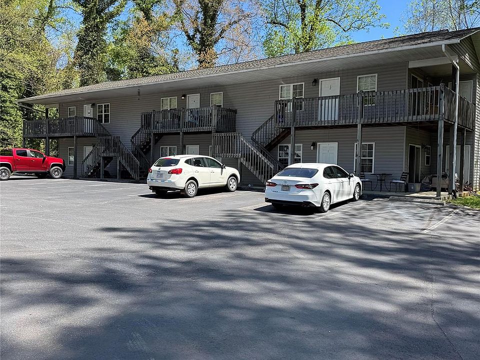 1st image of 90 Kimbrell Ln