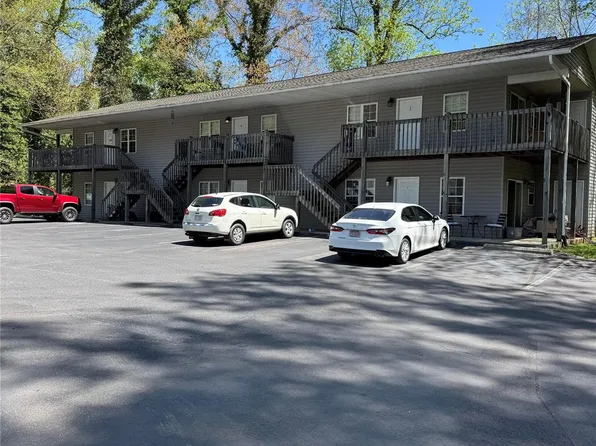 90 Kimbrell Ln, Sylva, NC 28779