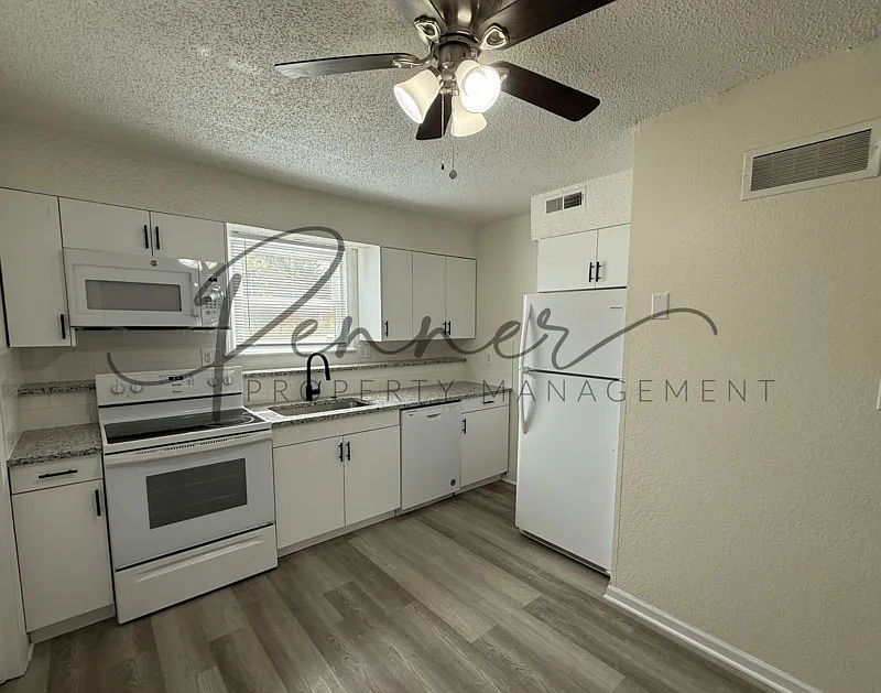 2 bed, 1.0 bath, 845 sqft, $1,095 — Photo 3