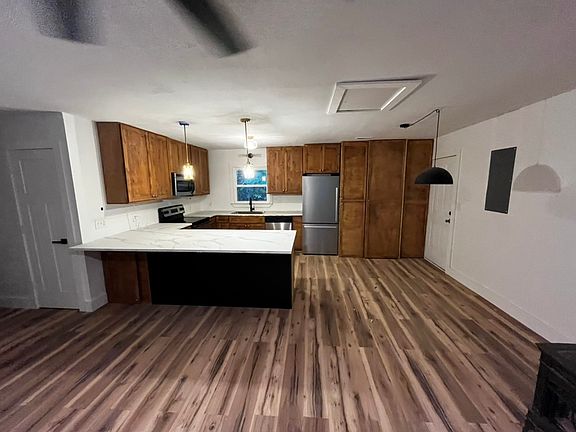 5th image of 515 McMillan Rd