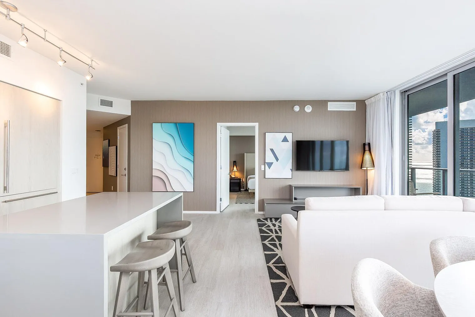 3 bed, 2.0 bath, 1496 sqft, $3,575 — Photo 1