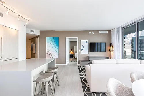 2721 E Hallandale Beach Blvd #28-ID1049829P Photo 1