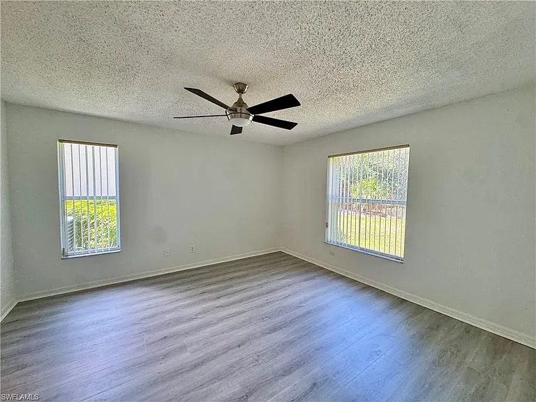 661 Squire Cir #101 — Photo 17