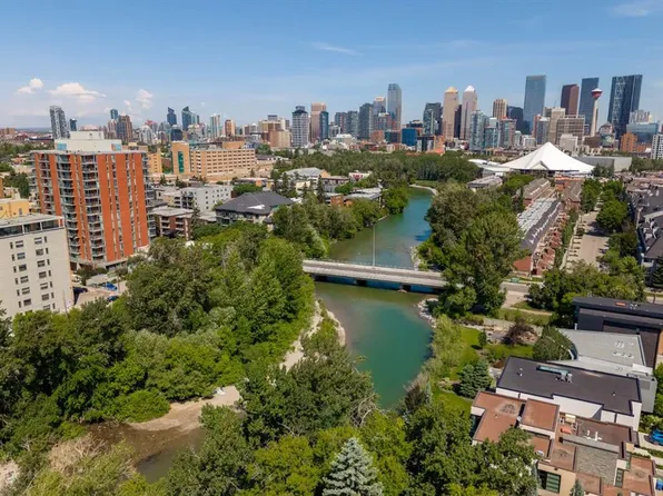 108 S 25th Ave SW #106, Calgary, AB T2S 0K9