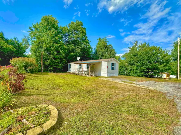 31 Country Club Drive, Newport, NH 03773