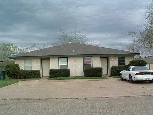 3615 Mahan Dr #A-B Photo 1