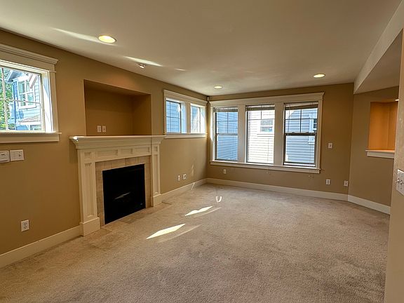 2nd image of 532 24th Ave S #B