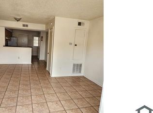 725 Hinyub Ave APT B, Gretna, LA 70056