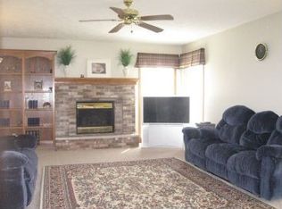 17015 Patterson Dr, Omaha, NE 68135