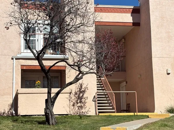 2501 W Zia Rd APT 4-208, Santa Fe, NM 87505