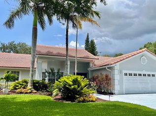 20390 NW 2nd St, Pembroke Pines, FL 33029
