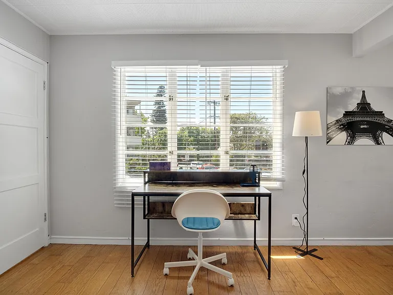 1325 Sacramento St #3 — Photo 8