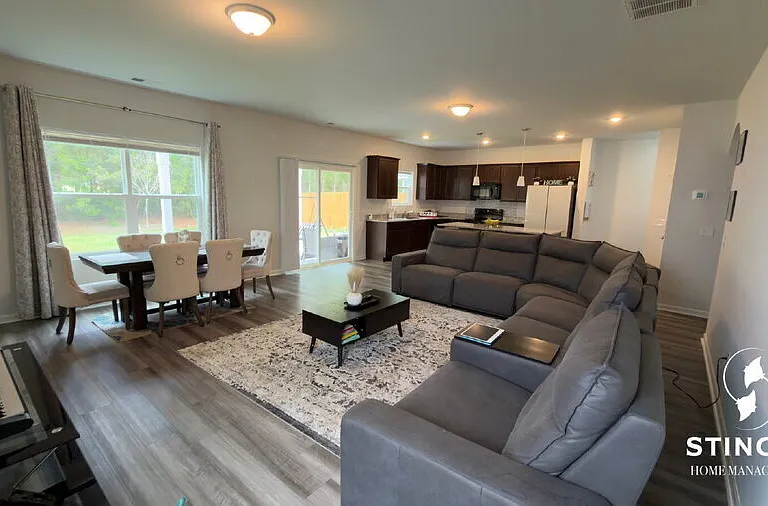 123 Chestnut St — Photo 8