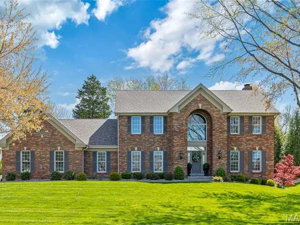 1203 Grey Fox Run, Weldon Spring, MO 63304