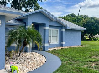 825 SW Thrift Ave, Port Saint Lucie, FL 34953