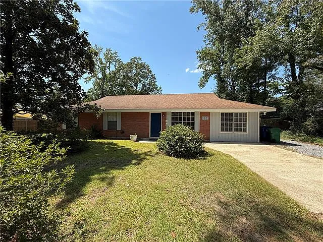 3 bed, 2.0 bath, 1650 sqft, $2,250 — Photo 1